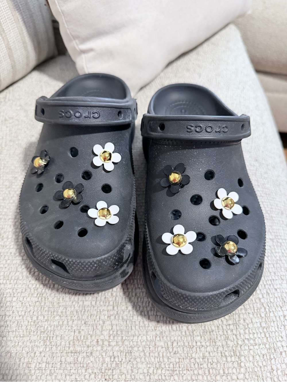 Platform clogs size 5